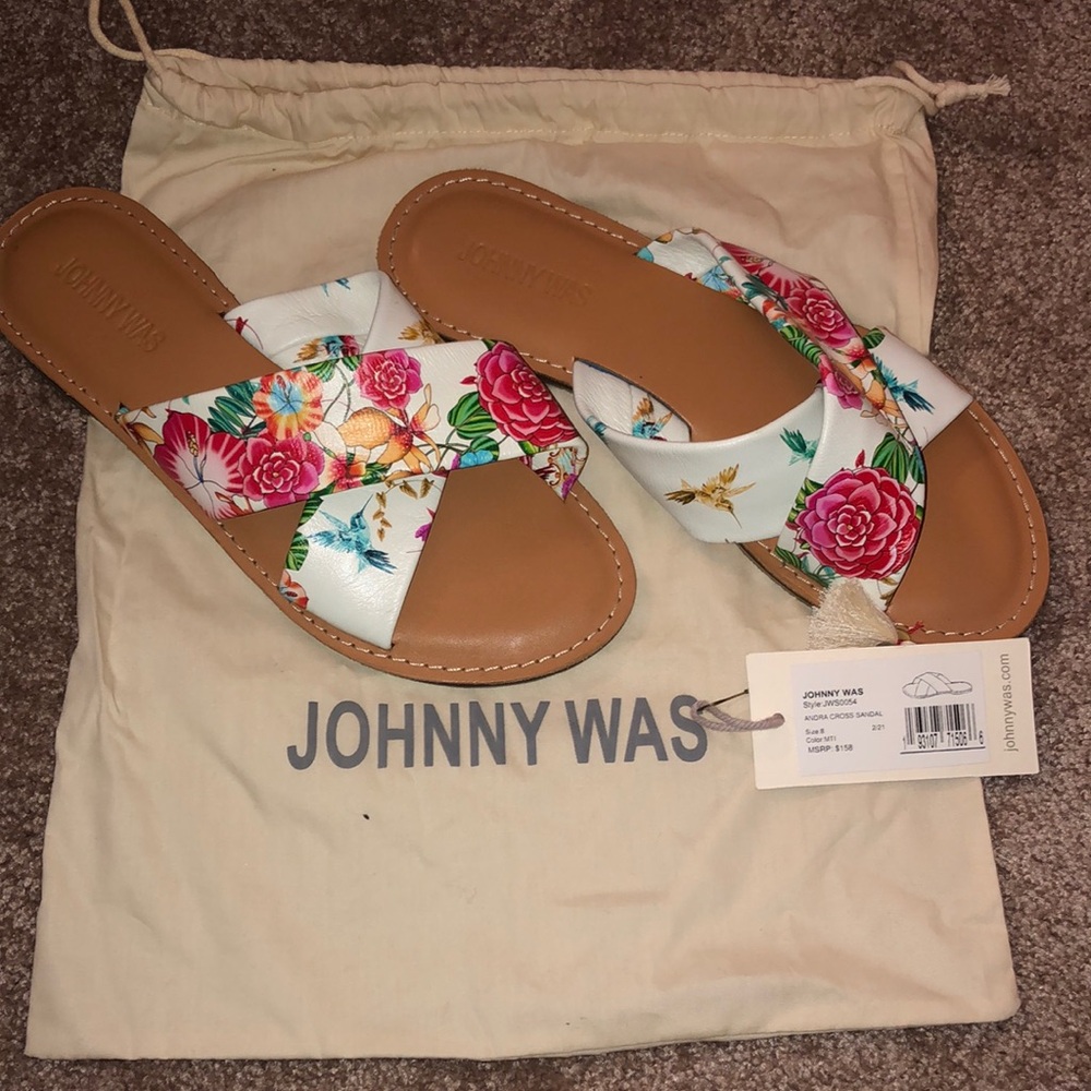 Johnny was ANDRA cross sandal in white